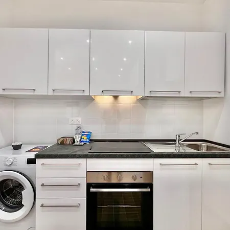 公寓 Orangerie-Menton City Center Studio Apartment 芒通
