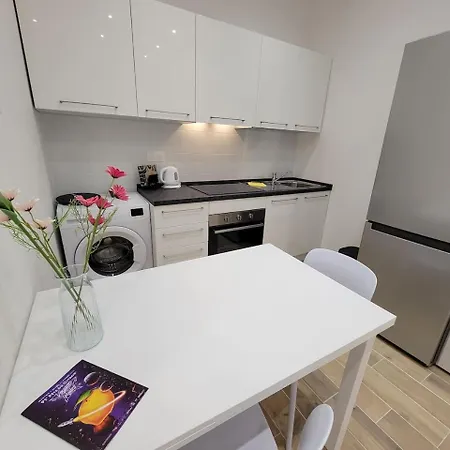Daire Orangerie-Menton City Center Studio Apartment